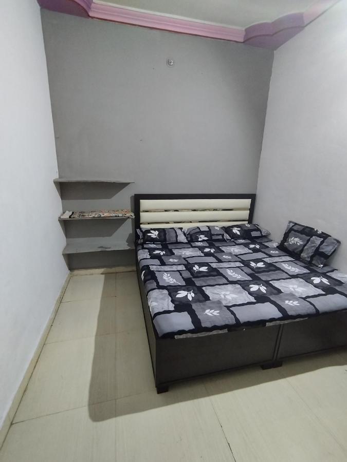 Kalpeshwar Homestay Удджайн Экстерьер фото